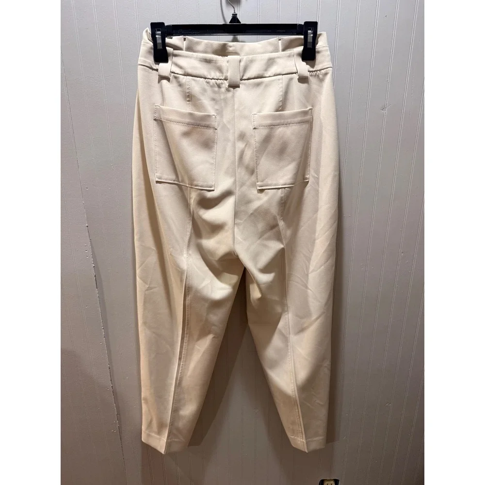 White House Black Market Curvy Tapered Ankle Pants‎ Cream Off White Size 2